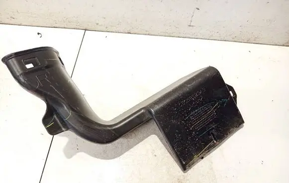Fiat Freemont Air intake hose/pipe 05058523ab
