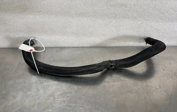 Engine coolant pipe/hose