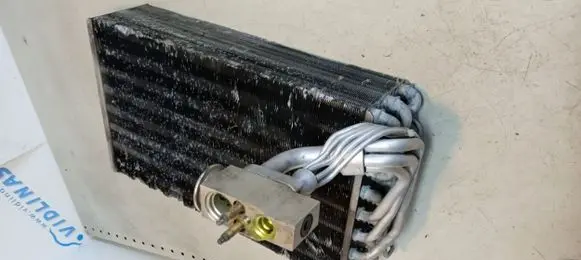 Air conditioning (A/C) radiator (interior)