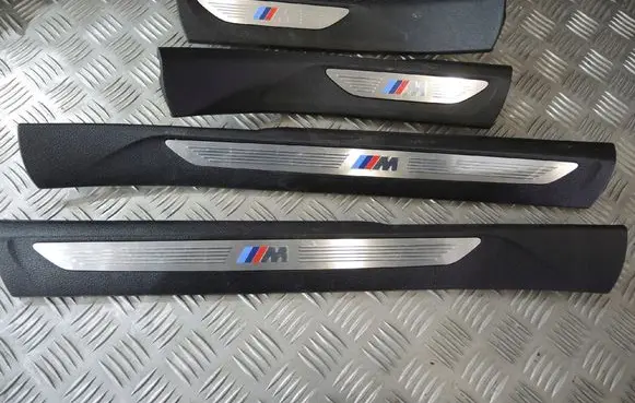 BMW X6 F16 Foot area side trim listwaprogowa1965