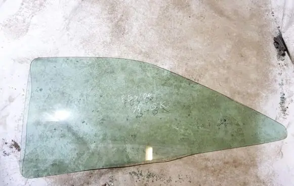 Ford Escort Rear side window