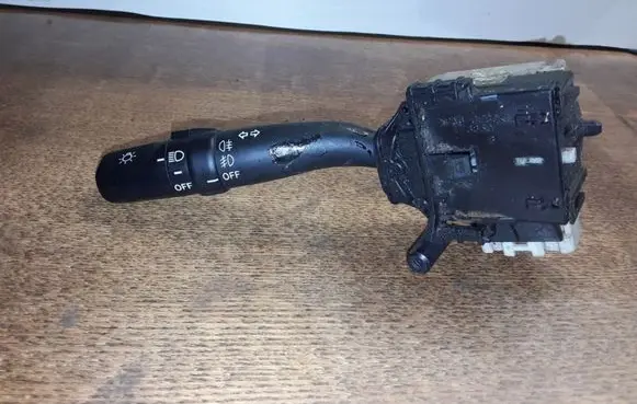 Toyota Avensis T250 Indicator stalk 173650B