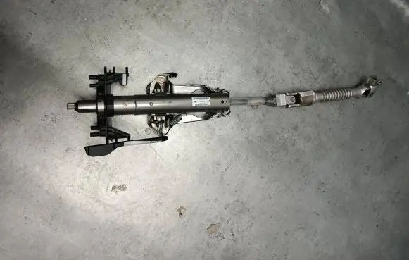 BMW X1 F48 F49 Steering wheel axle 6873699