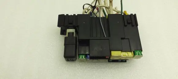 Nissan Qashqai+2 Fuse module 72545226 71545226