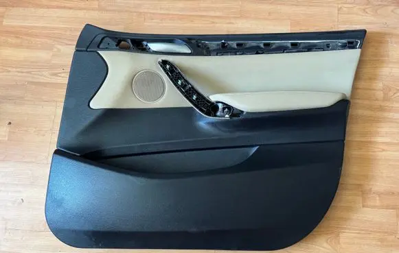 BMW X3 F25 Front door card panel trim