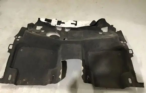 Volkswagen Touareg III Rear floor carpet liner 760863367