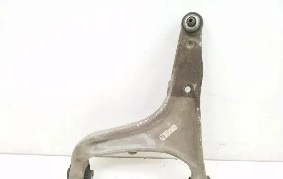 Maserati Ghibli Front lower control arm/wishbone 06700071800