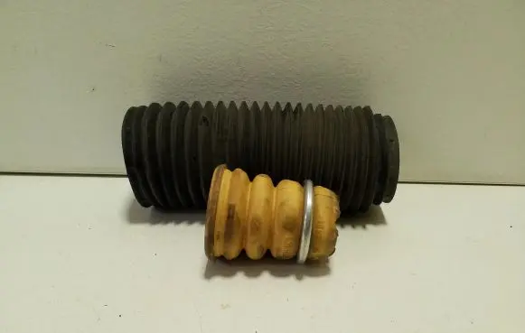 Volvo XC40 Front shock absorber damper bump stop 32221877 31451583