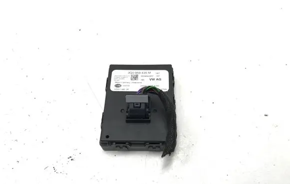 Keyless (KESSY) go control unit/module