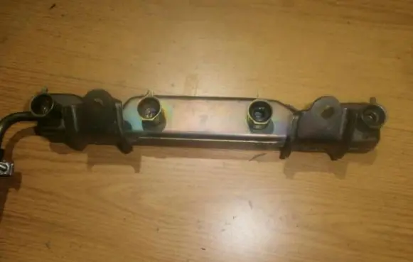 Fuel main line pipe