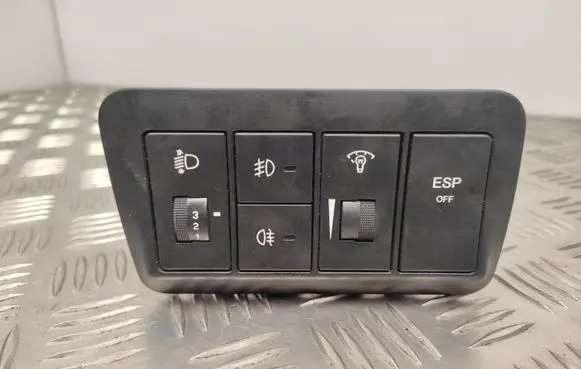 Hyundai Santa Fe Light switch 202002962