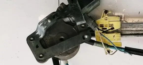 Citroen Xsara Picasso Rear door window regulator motor