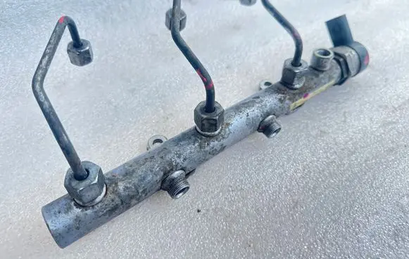 Audi A6 S6 C6 4F Fuel main line pipe 059130090AG