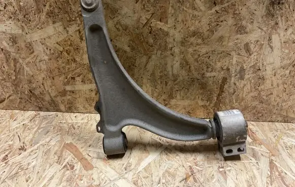 Opel Insignia A Front lower control arm/wishbone 22792989