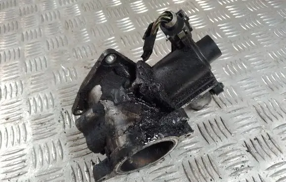 Volkswagen Transporter - Caravelle T5 EGR valve