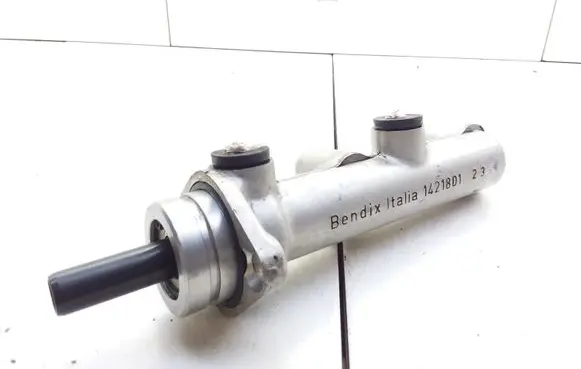 Alfa Romeo 164 Master brake cylinder 1421801