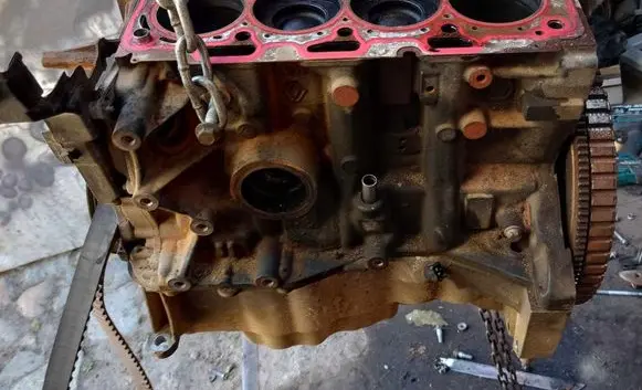 Renault Clio IV Engine block K9KE628