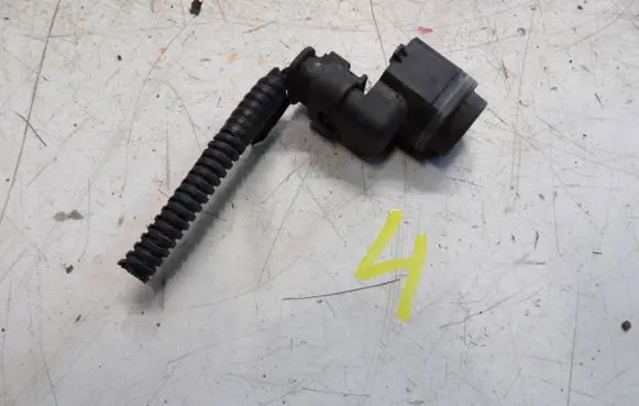 Nissan Qashqai Parking PDC sensor 28438BG00A 607039 1307082042