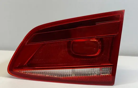 Volkswagen PASSAT B7 Tailgate rear/tail lights 3AF945094M