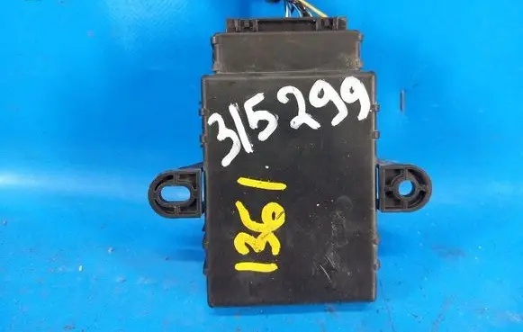 Ford Mustang VI Light module LCM HS7T13C148AC