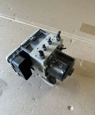 Volkswagen Touareg II ABS Pump 7P0907379E 7P0614517E 21240840622509