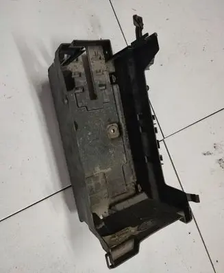 Hyundai Trajet Battery box tray 3255614