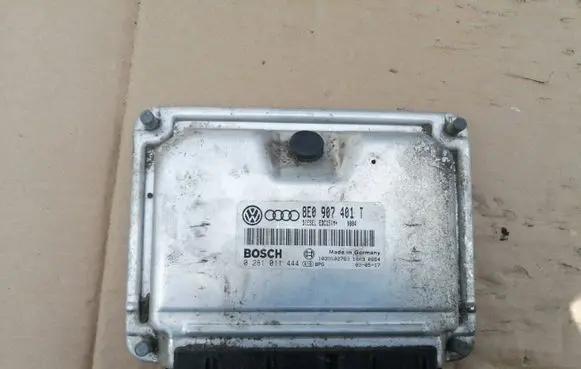 Audi A4 S4 B6 8E 8H Engine control unit/module 8E0907401T 1039S02763 0281011444