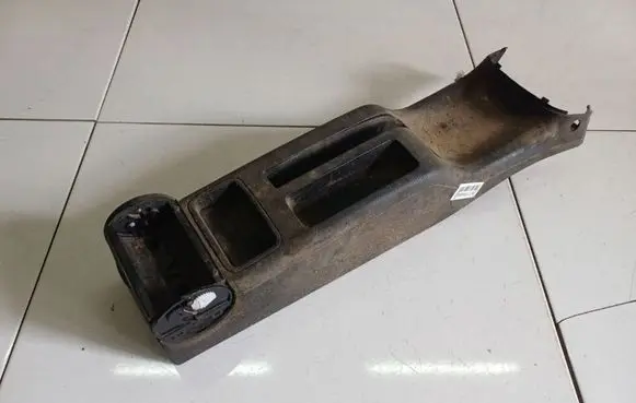 Volkswagen Golf IV Center console 110863323N