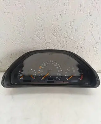 Mercedes-Benz E W210 Speedometer (instrument cluster) 2105405147 260998