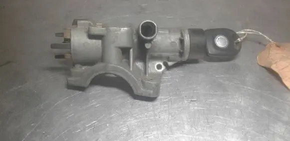 Volkswagen PASSAT B5.5 Ignition lock 4B0905851B