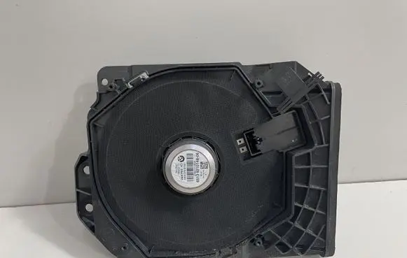 BMW 4 F32 F33 Subwoofer speaker 9210148