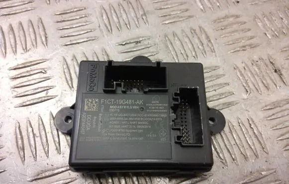 Ford Kuga II Door control unit/module kr586013500