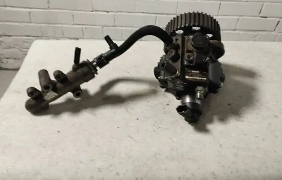 Opel Zafira B Fuel injection high pressure pump 0055206679 0445010156 8862536