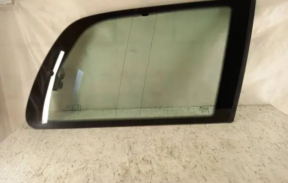 Volkswagen Sharan Rear side window 43R001100