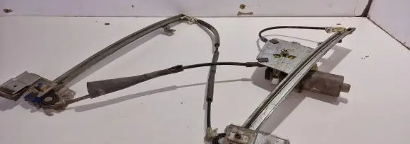 Mercedes-Benz E W211 Front door window regulator motor A2118202942
