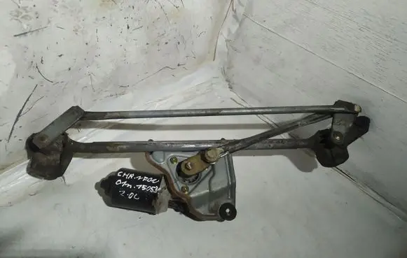 Chrysler Neon II Front wiper linkage and motor