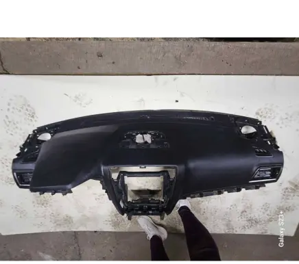 Subaru Legacy Dashboard 66040AL00A S11000750