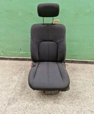 Mitsubishi Endeavor Front driver seat 