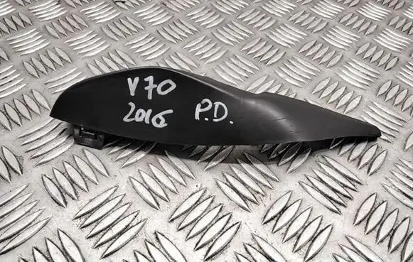 Volvo V70 Windshield trim 31213597