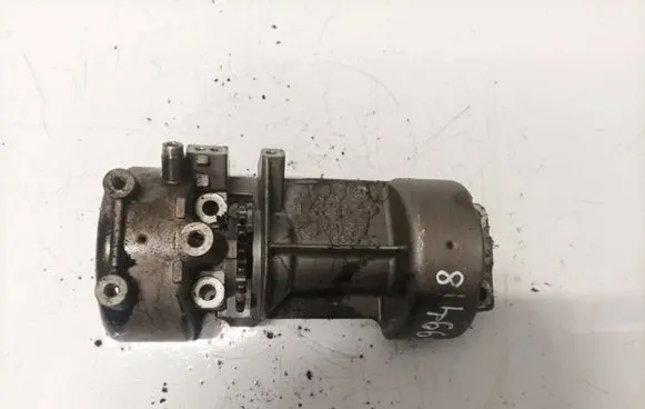 Audi A4 S4 B6 8E 8H Oil pump 059103337b