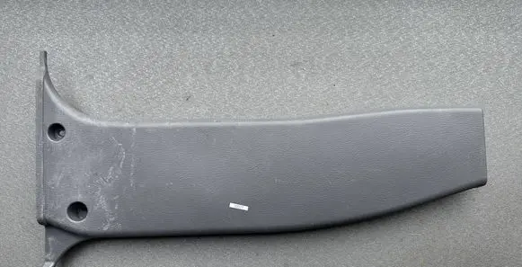 Nissan King Cab, Navara (B) pillar trim (bottom) 76916VJ300 76916VJ301