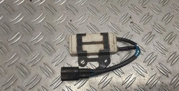 Coolant fan relay