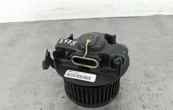 Renault Clio III Heater fan/blower F667217DN106819S