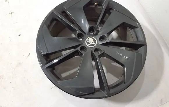 Skoda Octavia Mk4 R18 alloy rim 5E3601025AP