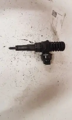 Audi A3 S3 8P Fuel injector 038130073BQ