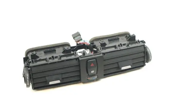 BMW 4 F32 F33 Dash center air vent grill 9218552 508835