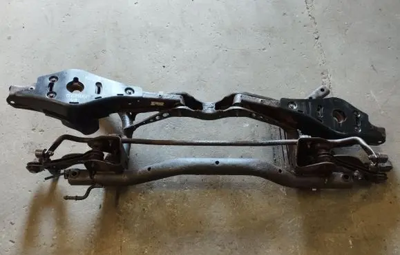 Skoda Octavia Mk2 (1Z) Rear axle beam 