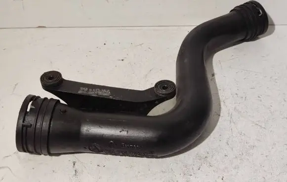 Volkswagen Touran I Intercooler hose/pipe 1K0145762P