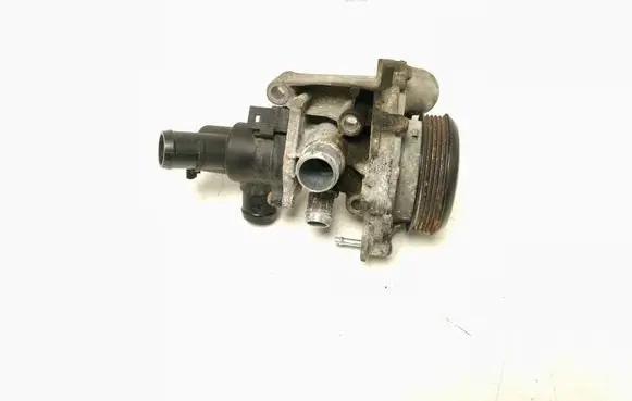 Mercedes-Benz CLA C117 X117 W117 Water pump A6512000501