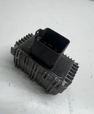 Opel Vectra C Glow plug pre-heat relay 09132691 51299008